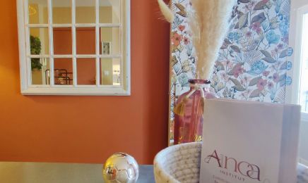 Aïnoa Spa Institut : Manucure à Ollioules