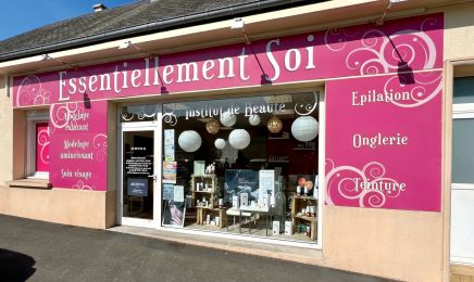 Essentiellement soi : Manucure à Villers-Bocage