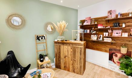 L’atelier des pigments by Loredana  : Manucure à La Tronche