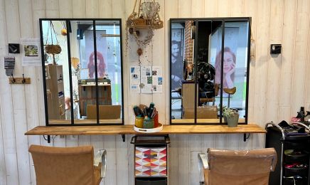 La Tête Ailleurs - Quelaines-Saint-Gault  : Coiffeur à Quelaines-Saint-Gault