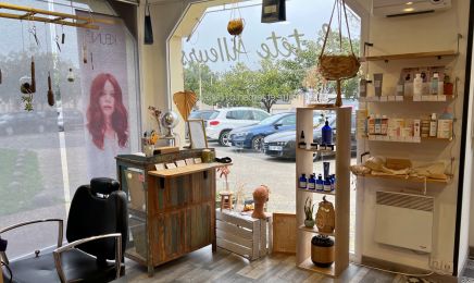 La Tête Ailleurs - Quelaines-Saint-Gault  : Coiffeur à Quelaines-Saint-Gault