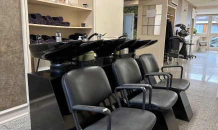 Bahia‘s Haaroase: Friseur in Düren