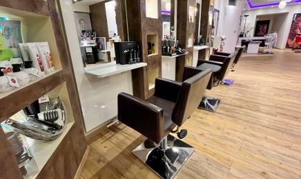 Kara Hair Artista: Kosmetikstudio in Wiesloch