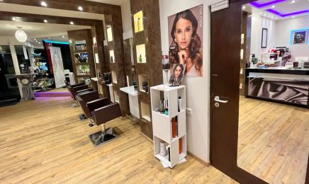 Kara Hair Artista: Kosmetikstudio in Wiesloch