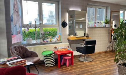 SalonSusam - Friseursalon Susanne Amann: Friseur in Erbach