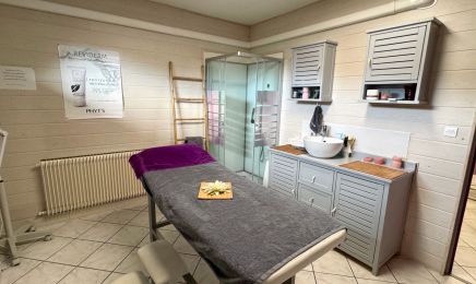 Mw beaute : Manucure à Bonson