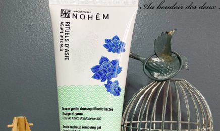 AU BOUDOIR DES DEUX L : Manucure à Gières
