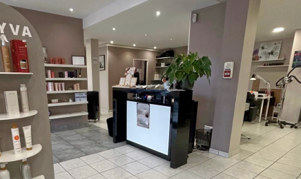 La parenthese beaute by Sarah coiff : Coiffeur à Combs-la-Ville