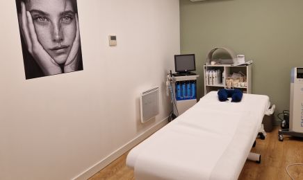 Dr Laure Brouard (médecine esthétique, injections, épilation laser, hydrafacial et cryolipolyse) : Institut de beauté à La Rochelle