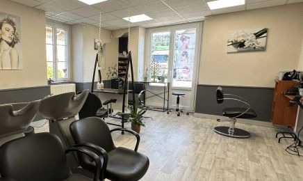 Hair styl' : Coiffeur à Marchaux-Chaudefontaine