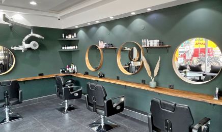 Friseur Essah: Friseur in Hannover