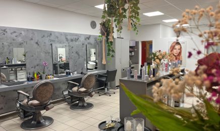 Ihr Haarschnitt (bei Mahnaz Maria): Barbershop in Dreieich