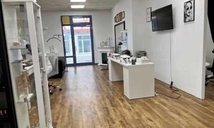 Kosmetikstudio Reverans: Nagelstudio in Bad Saulgau