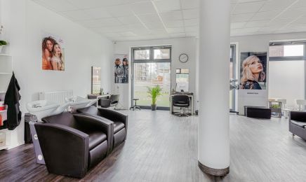 Hair & Beauty Sonay: Kosmetikstudio in Hamburg