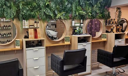 Entre 4 Mèches : Coiffeur à Grand Bourgtheroulde