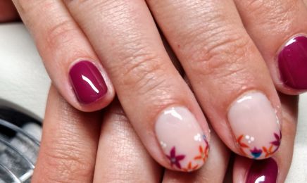 Va'Nails   : Institut de beauté à Oinville-sur-Montcient