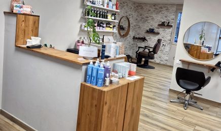  L’ay coiffure D’anais  : Coiffeur à Saint-Alban-d'Ay