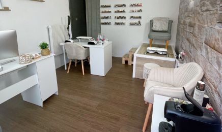 Léa Nails Mougins : Coiffeur à Mougins