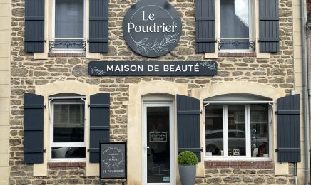 Le Poudrier Maison de Beauté Coiffure Esthétique : Institut de beauté à Beaussais-sur-Mer