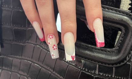  V nailed it : Manucure à Orléans
