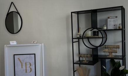 Yb beauté : Manucure à La Motte