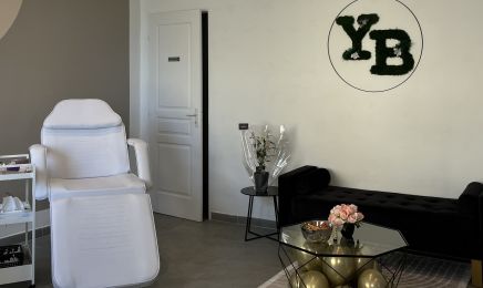 Yb beauté : Manucure à La Motte