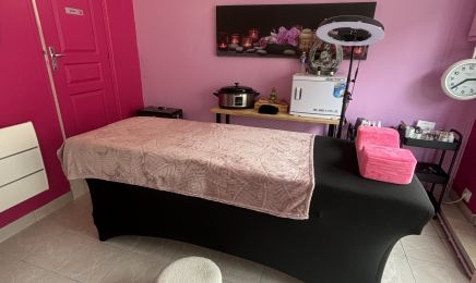 Élégance Cils & Ongles : Manucure à Caulnes