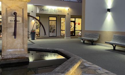 Cascade Des Sens : Institut de beauté à Opio