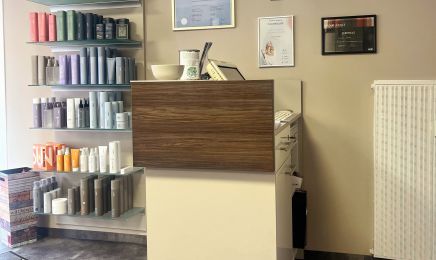Hover - der Friseur: Kosmetikstudio in Neuss