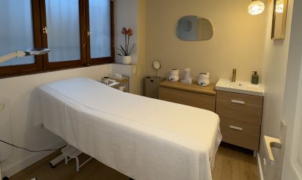 A Fleur de Peau : Institut de beauté à Montbard
