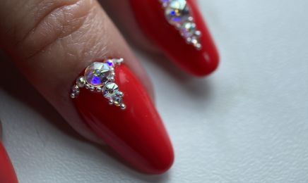 JULIE L NAIL ARTIST : Manucure à Chilleurs-aux-Bois