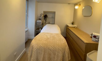 A Fleur de Peau : Institut de beauté à Montbard