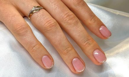 Nails by Julie.b, Mon Petit Salon & Stacy ARATUS massages détente et minceur : Coiffeur à Chapet