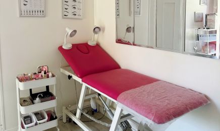 MBINAILS : Institut de beauté à Sens
