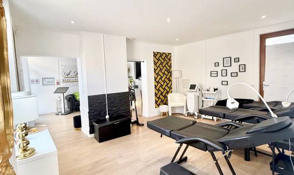 A.DERMO EXPERT ESTHETIC - Maquillage Permanent, Microblading & EMS