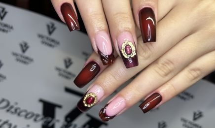 MC Nails 83 : Manucure à Draguignan