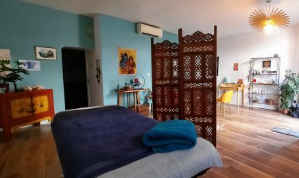 Zazen Massage Ayurvedique  : Institut de beauté à Tullins
