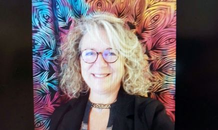 Isabel Robert Art Thérapie Holistique chez Les Ames Joyeuse : Institut de beauté à Salernes