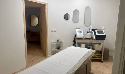 L'Art Esthetique : Manucure à Lons