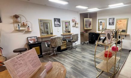 Tessa Beauty Studio & Emma’s Touch Hair : Coiffeur à Hyères