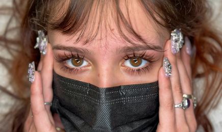 Les Yeux Noirs : Manucure à La Rochelle