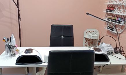 Moiseev Elena : Institut de beauté à Chars