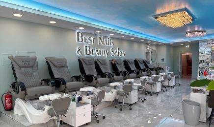 Best Nails 3 : Kosmetikstudio in Fürth