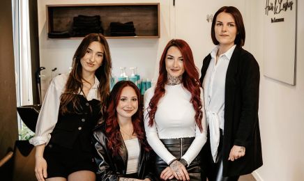 Hair&Lashes: Friseur in Mainburg