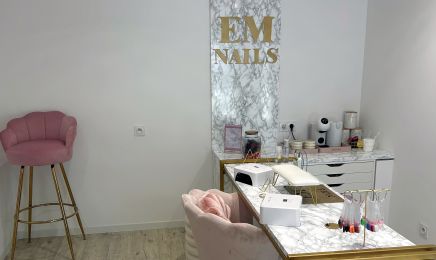 EM Nails : Institut de beauté à Saint-Chamas