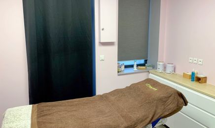Ems beaute  : Manucure à Ébreuil