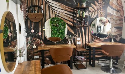 Franzis Friseurstudio: Kosmetikstudio in Jesenwang