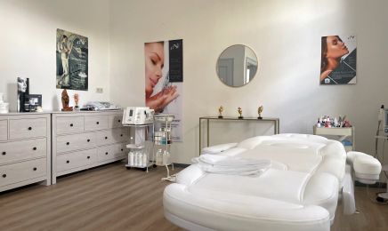 Aryana Beauty : Kosmetikstudio in Schwabach