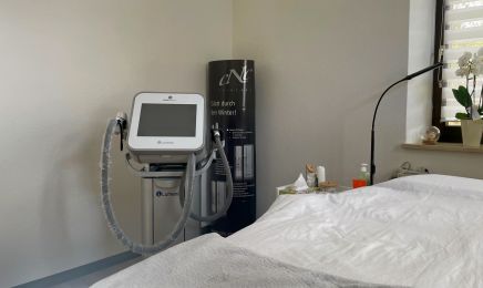 Aryana Beauty : Kosmetikstudio in Schwabach