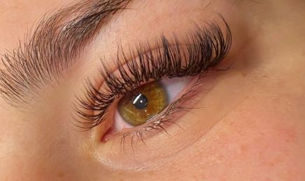 Queen Beauty - Ongles  : Institut de beauté à Brux